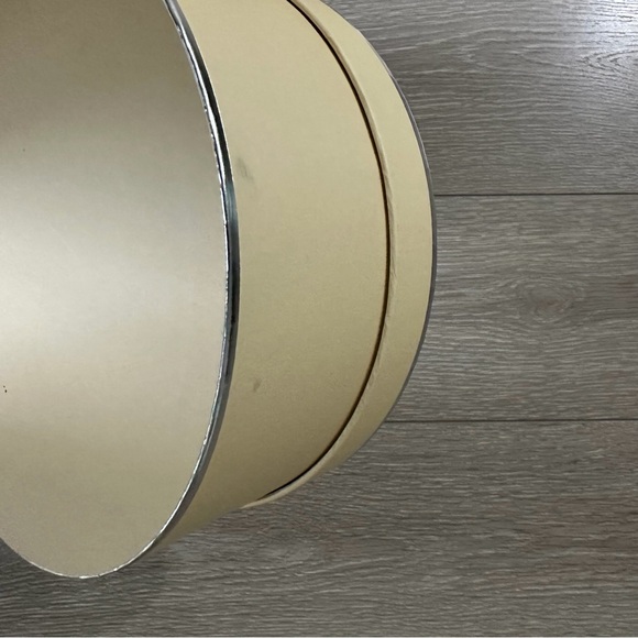 Chloé Round Box - Picture 2 of 2